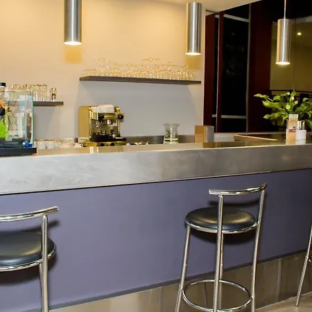Отель Cit'Hotel Europeen